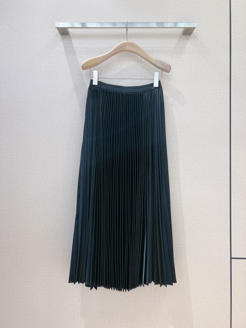 D*or skirts